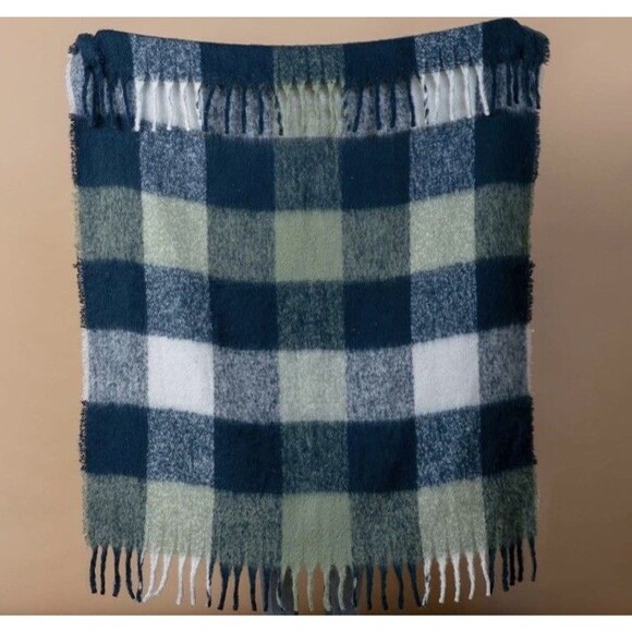 Rock Flower Paper Cuddle Throw Blanket Navy Blue Green Plaid 50X60” 205-9869 - Picture 1 of 8